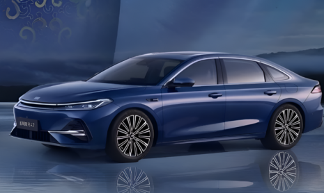 Geely Galaxy A7 PHEV начинает предпродажу в Китае по цене от 1,13 млн рублей