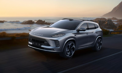 Компания Exeed от Chery представила интерьер совершенно нового внедорожника Exlantix E05, оснащенного системой ADAS от Horizon