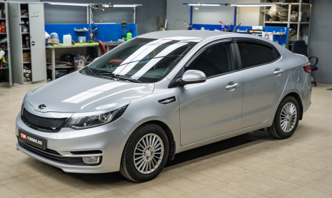 Тюнинг обвеса Kia Rio III: установка диффузора, спойлера и ресничек