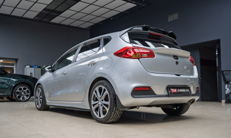 Тюнинг обвеса Kia Ceed 2: элероны на передний бампер, спойлер, пороги X-force