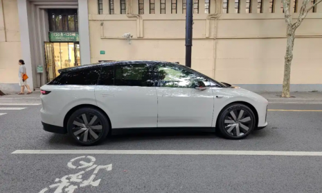 Самый доступный электрический внедорожник Li Auto i6, был представлен в преддверии сентябрьской презентации