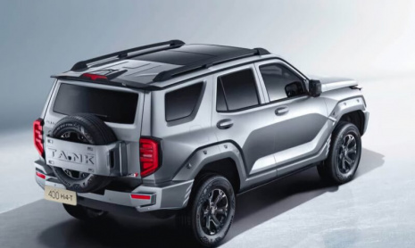 Новый внедорожник GWM Tank 400 PHEV с обновленным дизайном и двумя электрическими двигателями дебютирует в Китае