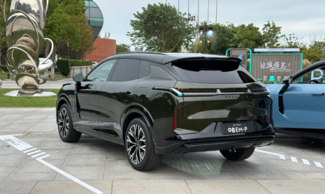 Lynk & Co от Geely выпустила обновленный 08 EM-P с LiDAR по цене от 1,9 млн рублей