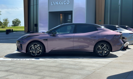 Lynk & Co от Geely представил обновленный седан Lynk & Co 07 EM-P с технологией LiDAR по цене от 1,64  млн рублей