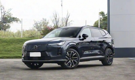 Внедорожник Volvo XC70 PHEV официально представлен в Китае по ограниченной цене от 3,13 млн рублей