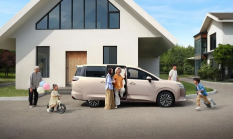 Предварительные продажи самого доступного в Китае 7-местного внедорожника Wuling Xingguang 730 от SGMW начались по цене 845 000 рублей