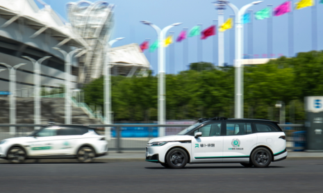 Роботакси Apollo Go от Baidu лидирует в мире по автономному вождению с более чем 17 млн заказов и планирует получить прибыль в этом году