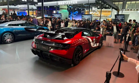 Компания BYD представила 3000-сильного электрического монстра Yangwang U9 Xtreme на автосалоне в Гуанджоу 2025