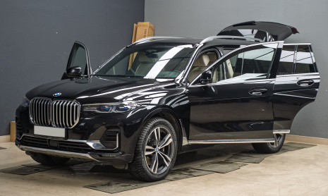 Защита лобового стекла + полная химчистка салона + керамика для BMW X7 G07