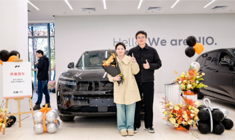 Поставки Onvo L90 Black Knight Edition в Китай начались по цене 2,4 млн рублей