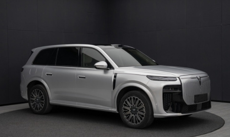 Гибридный внедорожник Voyah Taishan 8: максимальная мощность 657 л.с., длина 5,2 метра