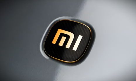 Xiaomi представила систему индикации уровня топлива в топливном баке, которая сигнализирует о повышении уровня топлива в не полностью электрических автомобилях