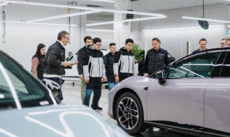 Xpeng P7+ 2026 завершает пробное производство в Австрии в преддверии запуска 9 января в Европе