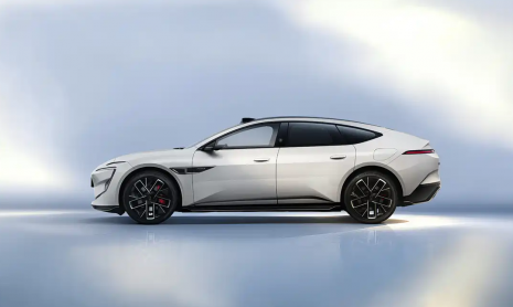 Обновленный Avatr 12 дебютирует с трехмоторным силовым агрегатом мощностью до 955 л.с.