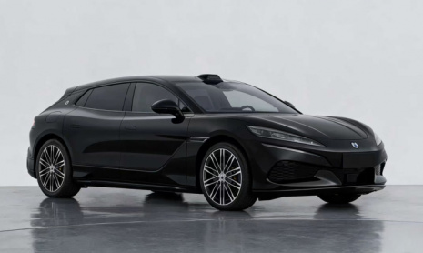 Мощность трехмоторного двигателя Denza Z9 GT от BYD увеличилась на 188 л.с. до 1140 л.с.