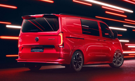 Новый Volkswagen Transporter Sportline привносит стиль GTI в мир микроавтобусов