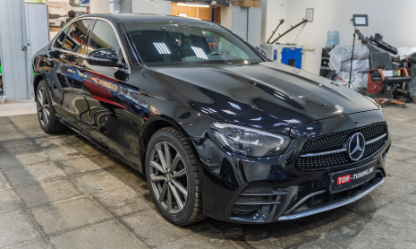 Монтаж спойлера в стиле AMG для Mercedes-Benz E-class W213