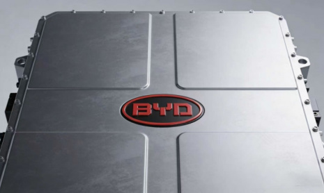 Компания BYD открывает новые горизонты с твердотельной батареей и натриевым аккумулятором на 10 000 циклов для питания 2027 электромобилей