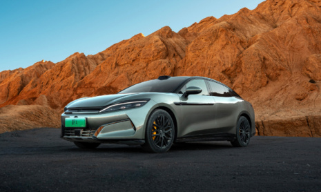 BYD Han L DM получил увеличение запаса хода на электротяге после обновления программного обеспечения