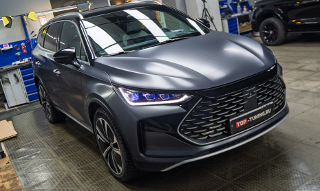 Оклейка кузова сатиновой пленкой, шумоизоляция для нового BYD Tang