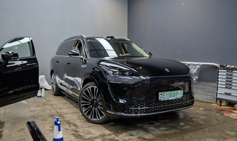 Защитная сетка в бампер + замена шильдиков для Aito M9