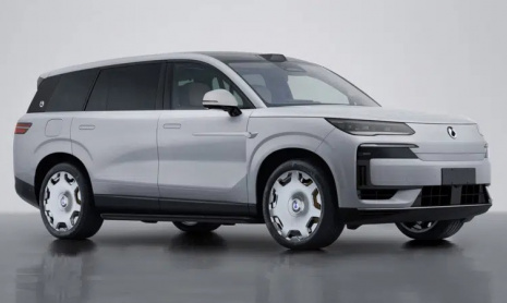 Модели Denza N9 и N8L от BYD получат увеличенный на 40% запас хода благодаря аккумулятору емкостью 75,3 кВт*ч.