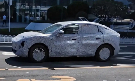 Следующий доступный электромобиль Xpeng после Mona M03, который, возможно, получит название “Lisa”, будет представлен в преддверии презентации в 2026 году