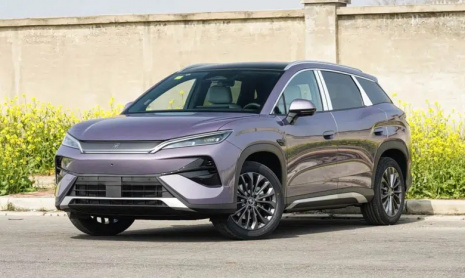 В Китае представлен электромобиль BYD Song Ultra EV с 9-минутной быстрой зарядкой до 97 % по цене от 1,8 млн рублей