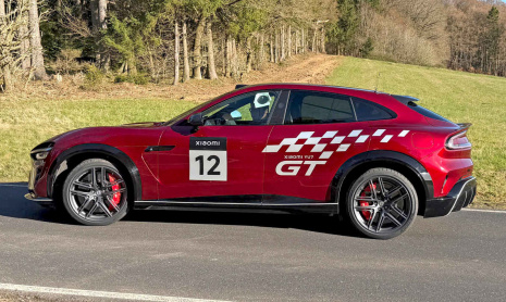Новый Xiaomi YU7 GT может выглядеть как Ferrari Purosangue, но обладает гораздо большей мощностью