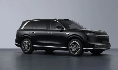 Производитель автомобилей Aito Seres запатентовал конструкцию скрытого автомобильного туалета, что вызвало бурю споров