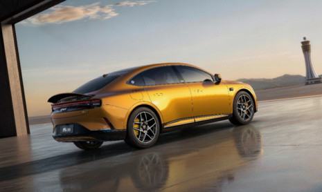 Новые модели – от мини электро-кара Smart № 2 до 4,96-метрового седана Smart № 6 - дебютируют 22 апреля в преддверии Пекинского автосалона