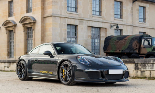 Steve McQueen Edition Porsche 911 R продан на аукционе за €515,200