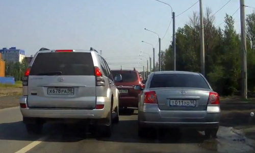 Расправа на дороге, или месть Toyota Land Cruiser 