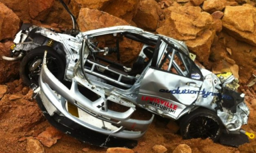 Каркас безопасности спас жизнь гонщику и его штурману в Pikes Peak