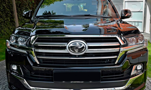 Обвес Executive Lounge White & Black на Toyota Land Cruiser 200