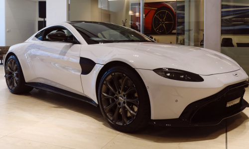 Aston Martin анонсировал цену 2018 Vantage