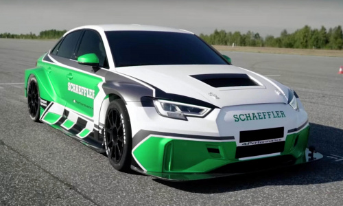 1200 л.с. Audi устанавливает мировой рекорд движения задом