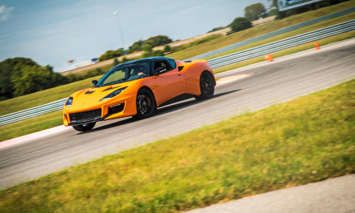 Lotus Evora отозван из-за серьезных проблем с рулевым управлением