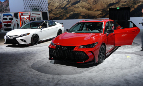 Toyota Camry и Avalon TRD показали в Лос-Анджелесе новый спортивный стиль