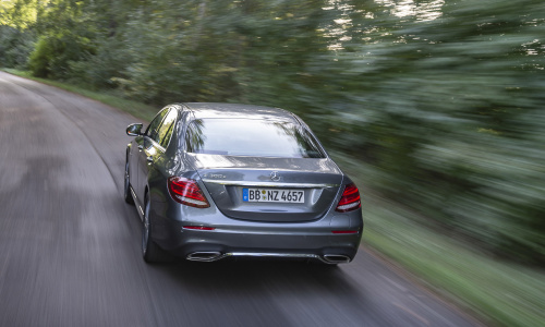 Команда Mercedes раскрыла детали новых автомобилей E-Class