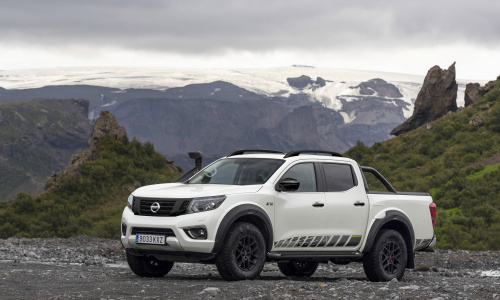 Nissan представляет модель Navara - внедорожник AT32!