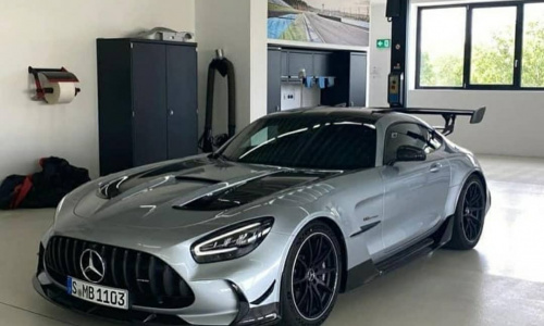 В сети появились фотографии Mercedes-AMG GT R Black Series