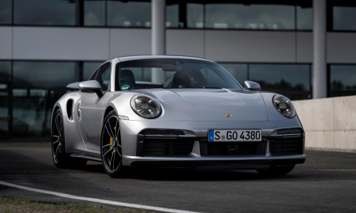 Смотрите как 911 Turbo S устанавливает новый рекорд круга