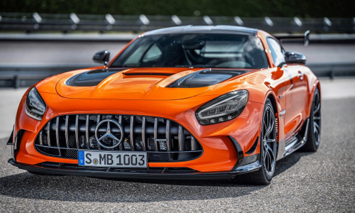 Представлены цены на Mercedes-AMG GT Black Series