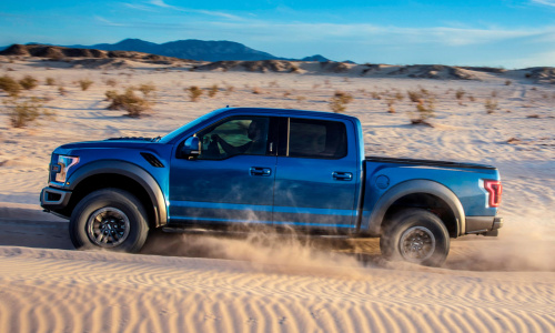 Посмотрите на переднюю часть нового Ford Raptor