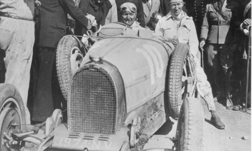 Легендарный Bugatti Type 35 возродился как современный шоу-кар