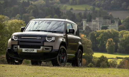 Пикап Land Rover Defender готовится сразиться с Ford Ranger