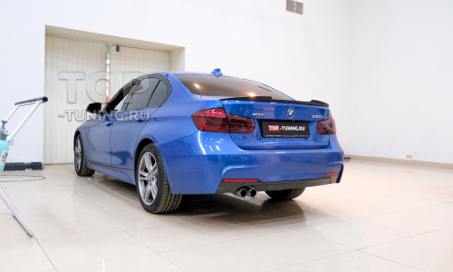Установка спойлера M-Style на BMW 3 F30 синего цвета