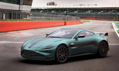 Это самый старый из существующих Aston Martin