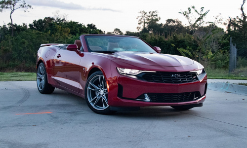 Chevrolet Camaro находится в тяжелом положении